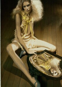 ARCHIVIO - Vogue Italia (March 2004) - The Dream And The Fancy - 008.jpg