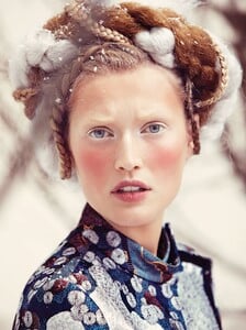 816074906_voguegermany2012dec8.thumb.jpg.84e1d0f6ea9d61bb5a84606d4f9da3b6.jpg