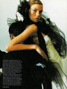 Vogue UK (December 2000) - Black Gold - 012.jpg