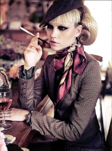 ARCHIVIO - Vogue Italia (October 2008) - Suggestions - 020.jpg