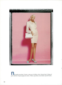 Barbie_Comte_Vogue_Italia_April_1994_05.thumb.png.25324c5a607fc0afb1101a7677369286.png