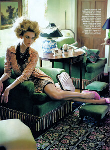 HarpersBazaarUS_October2008_CarolineTrentini_phGregKadel_04.jpg