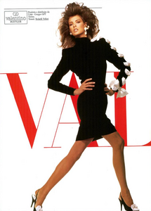 Meisel_Valentino_Fall_Winter_87_88_01.thumb.png.a515ddcff098902aeedd5a45919f9df9.png