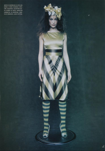 Roversi_Vogue_Italia_February_2005_04.thumb.png.847453c3af278d105ddb7ad1e69deed4.png