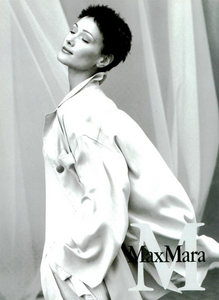 Vadukul_Max_Mara_Spring_Summer_1994_08.thumb.png.83057b34a64cb37ae8704d7ff33750af.png