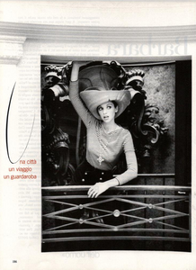 Viaggio_Hanson_Vogue_Italia_April_1994_01.thumb.png.710dd8d099a19dcf382175a244f000c5.png