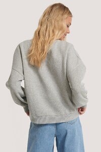 annais_oversized_sweater_1100-002968-0138_02b.jpg