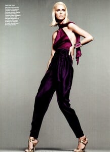 fashion_scans_remastered-carmen_kass-allure-june_2012-scanned_by_vampirehorde-hq-3.thumb.jpg.358dba3aa7aa00f8d5f0013d3738b37f.jpg