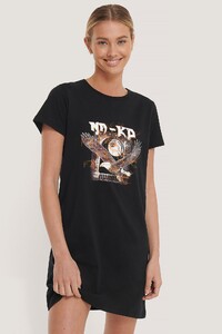 nakd_bird_print_tshirt_dress_1018-005794-0002_03j.thumb.jpg.4ef75ce05be38fbbe320c6f8252de898.jpg