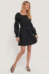 nakd_jaquard_open_back_dress_1014-000815-0002_03c.thumb.jpg.3f6ec4d233a4535c9c2f010077b7b4db.jpg