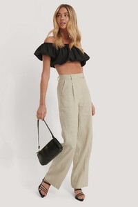 nakd_off_shoulder_puff_top_1018-005419-0002_04c.thumb.jpg.da574866d60a8a66789f772c6d05150b.jpg