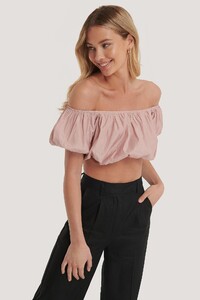 nakd_off_shoulder_puff_top_1018-005419-0015_01a.thumb.jpg.9f25f7b19a9adb0deeb6f5de8293a9a8.jpg