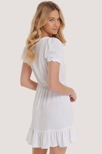 nakd_puff_sleeve_mini_dress_1018-003405-7748_02k_r.thumb.jpg.8e6e8f691eeed2c4e35c9865a837f970.jpg