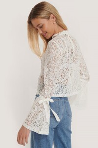 nakd_wide_sleeve_lace_top_1014-000263-0001_02b_r.thumb.jpg.79ed637542a98303bf075a3aa41badb9.jpg