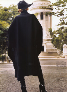 vogue-jp-oct-2004-6-hard-times-007.jpg