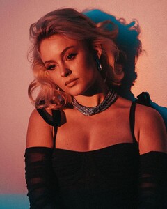 zara-larsson-like-it-is-promos-2020-1.jpg