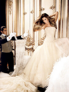 Harper's Bazaar US (June 2007) - 24 Hour Couture - 003.jpg