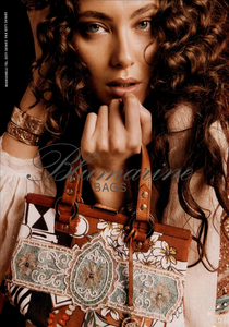 111228656_Inez__Vinoodh_Blumarine_Spring_Summer_2005_07.thumb.png.153d440dece5f6320b208b0da32bcb6c.png