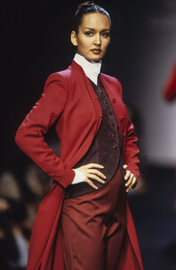 1325329209_Lanvin1993WomenRTW96.thumb.jpg.027bd333531911d18798d6f9eabad75c.jpg