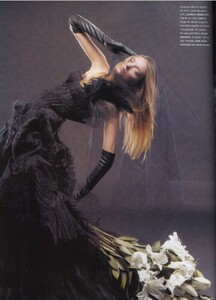 Numéro #76 (September 2006) - Veuves Couture - 007.jpg