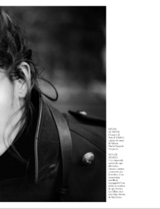 Bailey_Vogue_Spain_October_2012_06.thumb.png.39c0531c8a28236df71e67fc4629728c.png