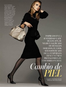 Cambio_de_Piel_Sgura_Vogue_Spain_October_2012_01.thumb.png.b20330476699d6eed383b60f94e9f21b.png