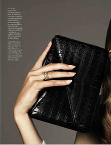 Cambio_de_Piel_Sgura_Vogue_Spain_October_2012_07.thumb.png.562f06514a28b5cc5dfc2ac091751733.png