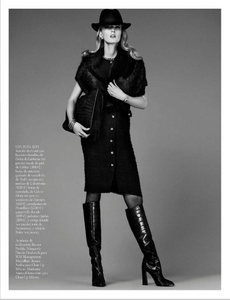 Cambio_de_Piel_Sgura_Vogue_Spain_October_2012_12.thumb.png.01ed54076fa202e2dcde76377cc51a9b.png