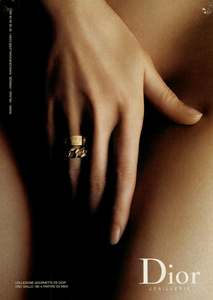 Dior_Joaillerie_2004.thumb.png.c04ed30d8fba1d0b15456ea85d6d7880.png