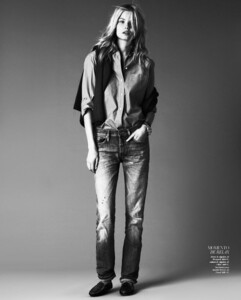 Magdalena_Sgura_Vogue_Spain_March_2012_10.thumb.jpg.975272b9bb0dfa454bcabd942cd10943.jpg