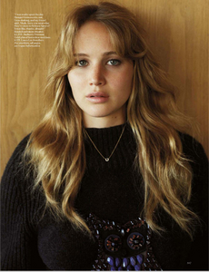 McLellan_UK_Vogue_November_2012_08.thumb.png.9034ac2d1f8d7257ad6224959468bfe9.png