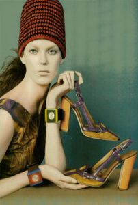 Meisel_Prada_Spring_Summer_2005_09.thumb.png.519b7abb5ce37a1a9b0a2076551fd60c.png