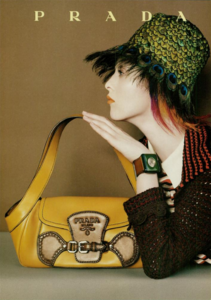 Meisel_Prada_Spring_Summer_2005_12.thumb.png.065658931829e612c97398da49db9da7.png