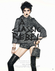 Sgura_Vogue_Japan_November_2013_02.thumb.png.e0d736237e1de5dd9afa24c6caa65e41.png