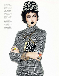 Sgura_Vogue_Japan_November_2013_09.thumb.png.fc0ceab9017cce91fe42a145a9cb9bbd.png