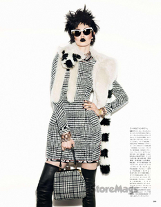 Sgura_Vogue_Japan_November_2013_10.thumb.png.63c4ce95f665b07b6120bfa41048eb3c.png