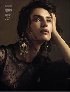 Sgura_Vogue_Spain_October_2012_06.thumb.png.59e554c0b6257fbb3c4dd08e0c12af10.png