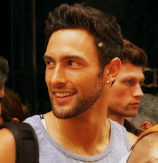 HuylovesNoah's avatar