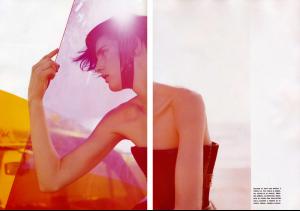 Stella_VogueIT_May07_AnImaginaryLandscape_byTimWalker3.jpg