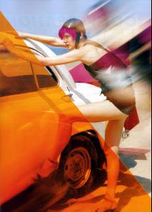 Stella_VogueIT_May07_AnImaginaryLandscape_byTimWalker7.jpg