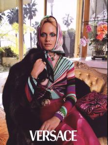amber_versace_fw00_byStevenMeisel.jpg