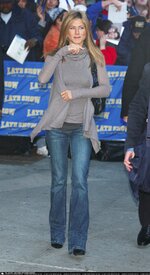 Letterman_show_arriving__leaving_03.jpg