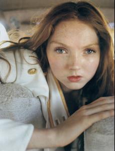 Lily_Cole_Tim_Walker_6_725904.jpg