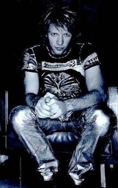 jon-bon-jovi-20051203-88110.jpg
