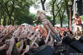 Lollapalooza - Crowd062.jpg
