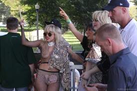 Lollapalooza - Crowd082.jpg