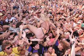 Lollapalooza - Crowd088.jpg