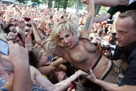 Lollapalooza - Crowd110.jpg