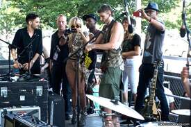 Lollapalooza - Crowd123.jpg