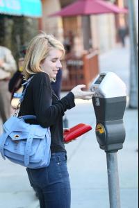 Emma Roberts in Beverly Hills 1001.jpg